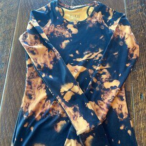 FLEO Long Sleeve Training Top – Small